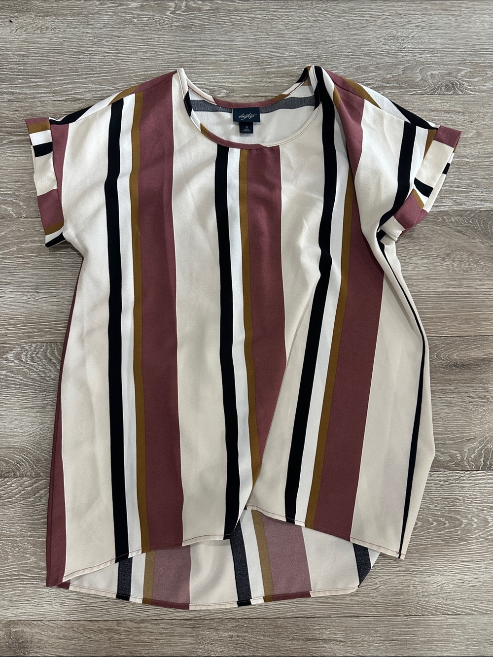 Daytrip Cream, Mauve & Black Vertical Stripe Short Sleeve Top